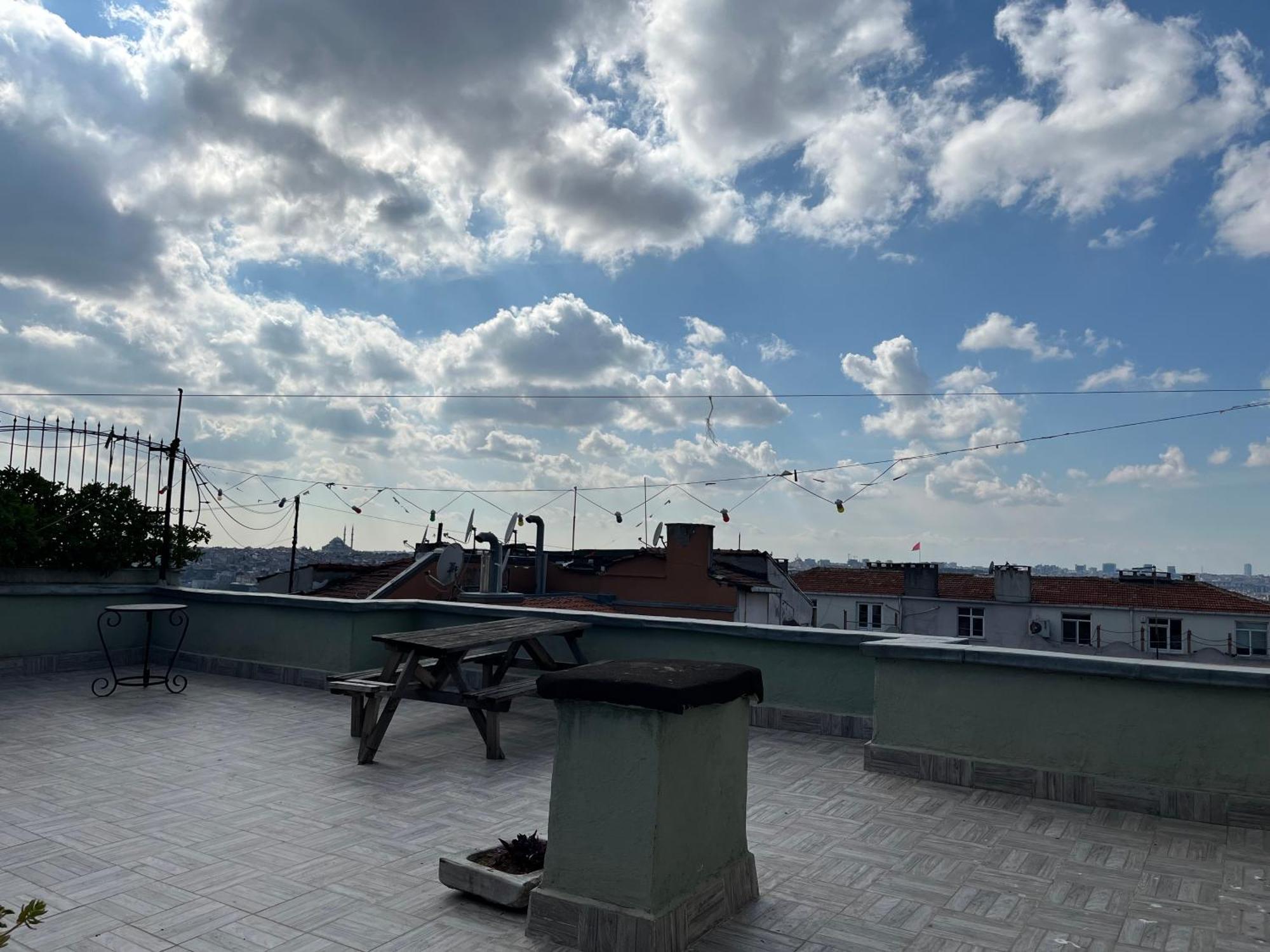 イスタンブールGanbaru Tours - Flats In Galataアパートメント エクステリア 写真
