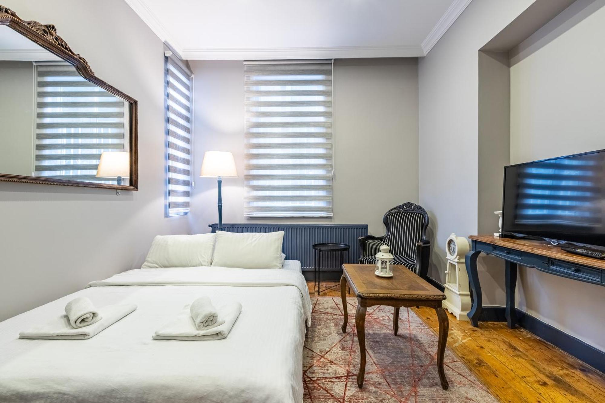 イスタンブールGanbaru Tours - Flats In Galataアパートメント エクステリア 写真